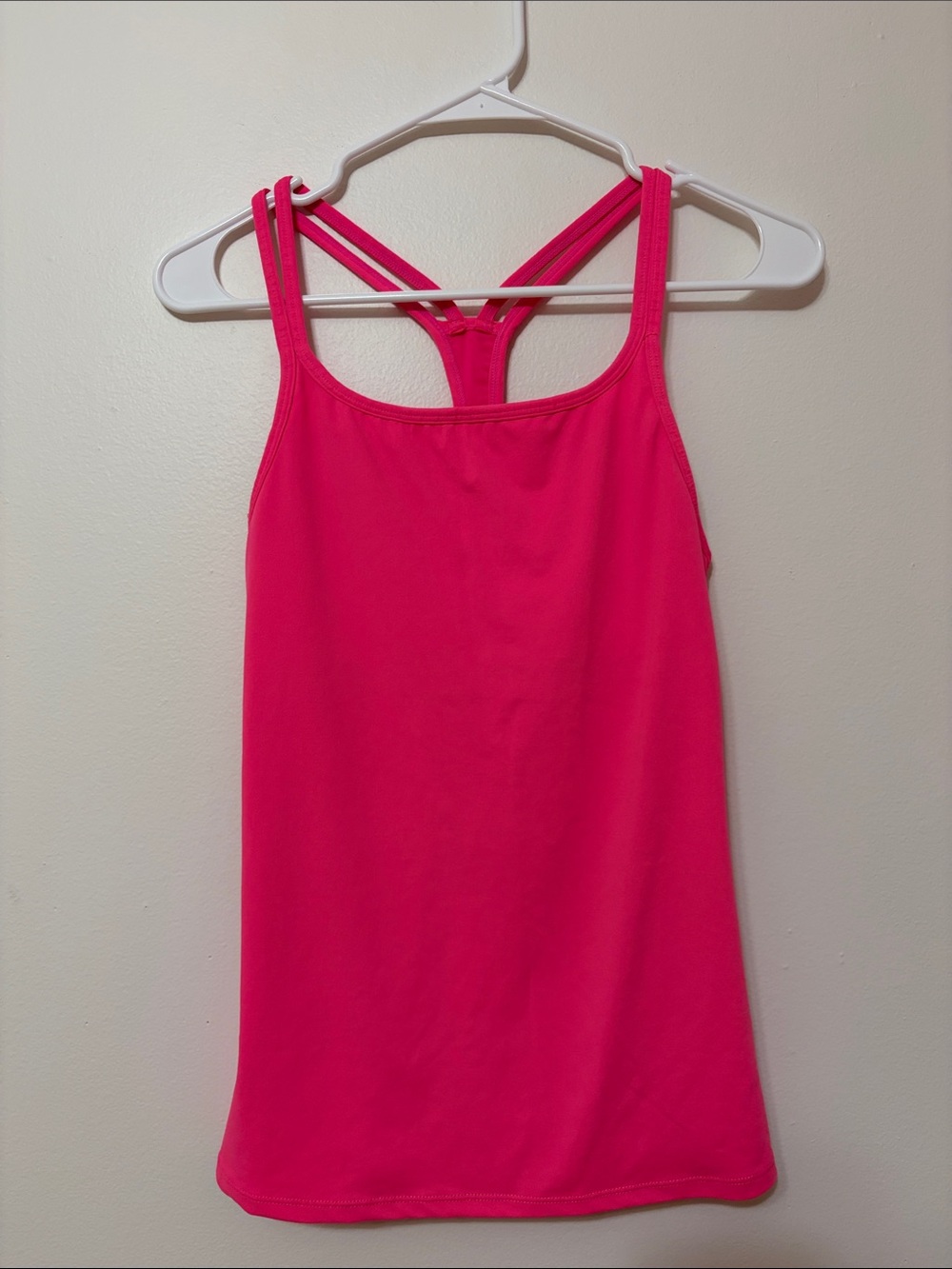 FABLETICS Hot Pink Razer Back Workout 🏋️ Tank Top With Built-In Bra